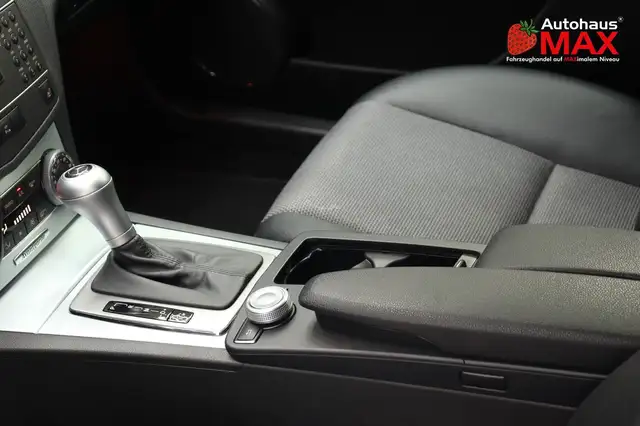 Mercedes-Benz C Class view 13