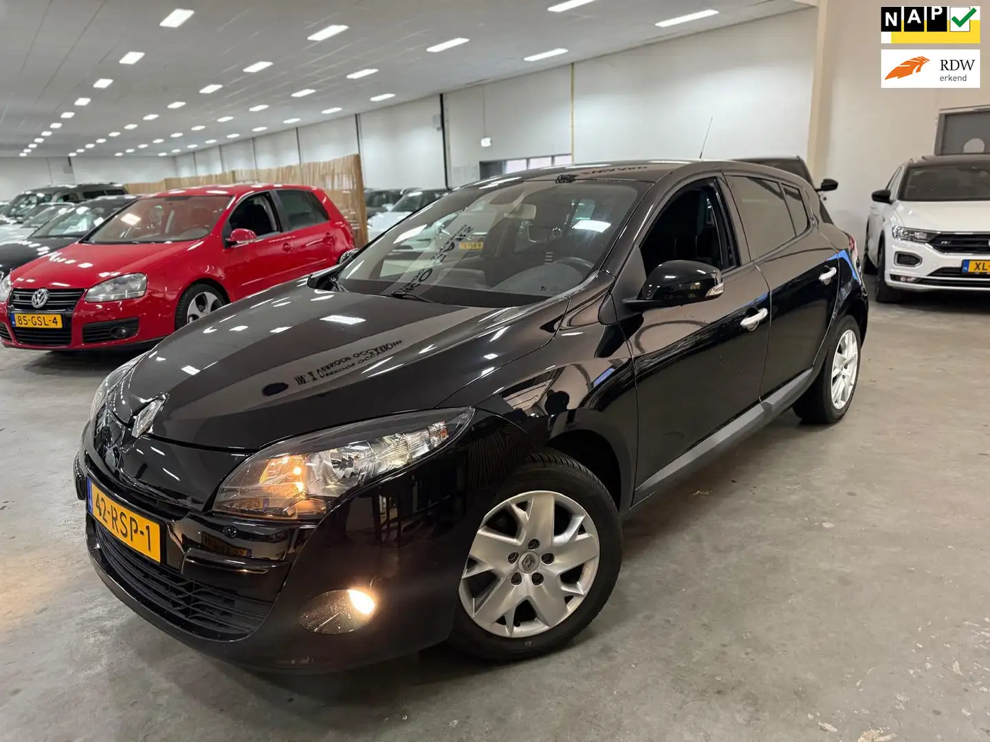 Renault Megane 1.6 Parisienne / NAP / NAVI MULTIEMEDIA / NETTE AU Noir - 1