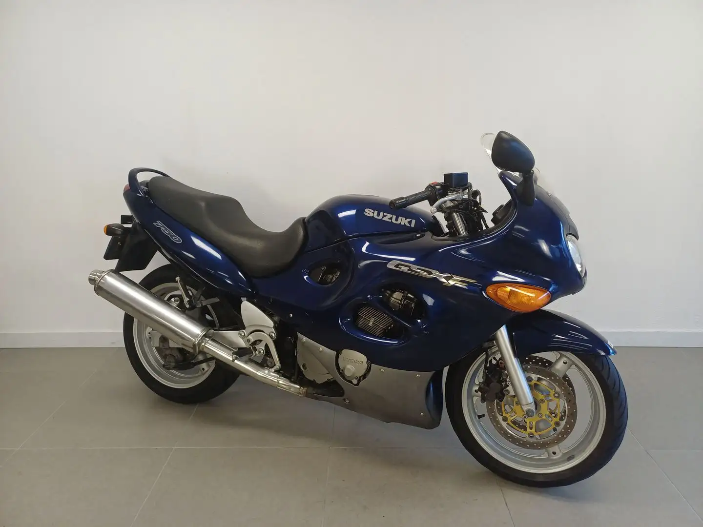 Suzuki GSX 750 F Blauw - 2