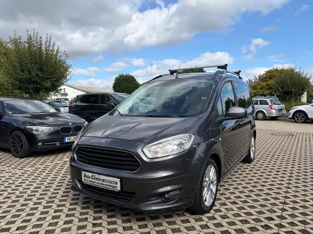 Ford Tourneo Courier Titanium PDC/SHZ/BLUETOOTH/DAB