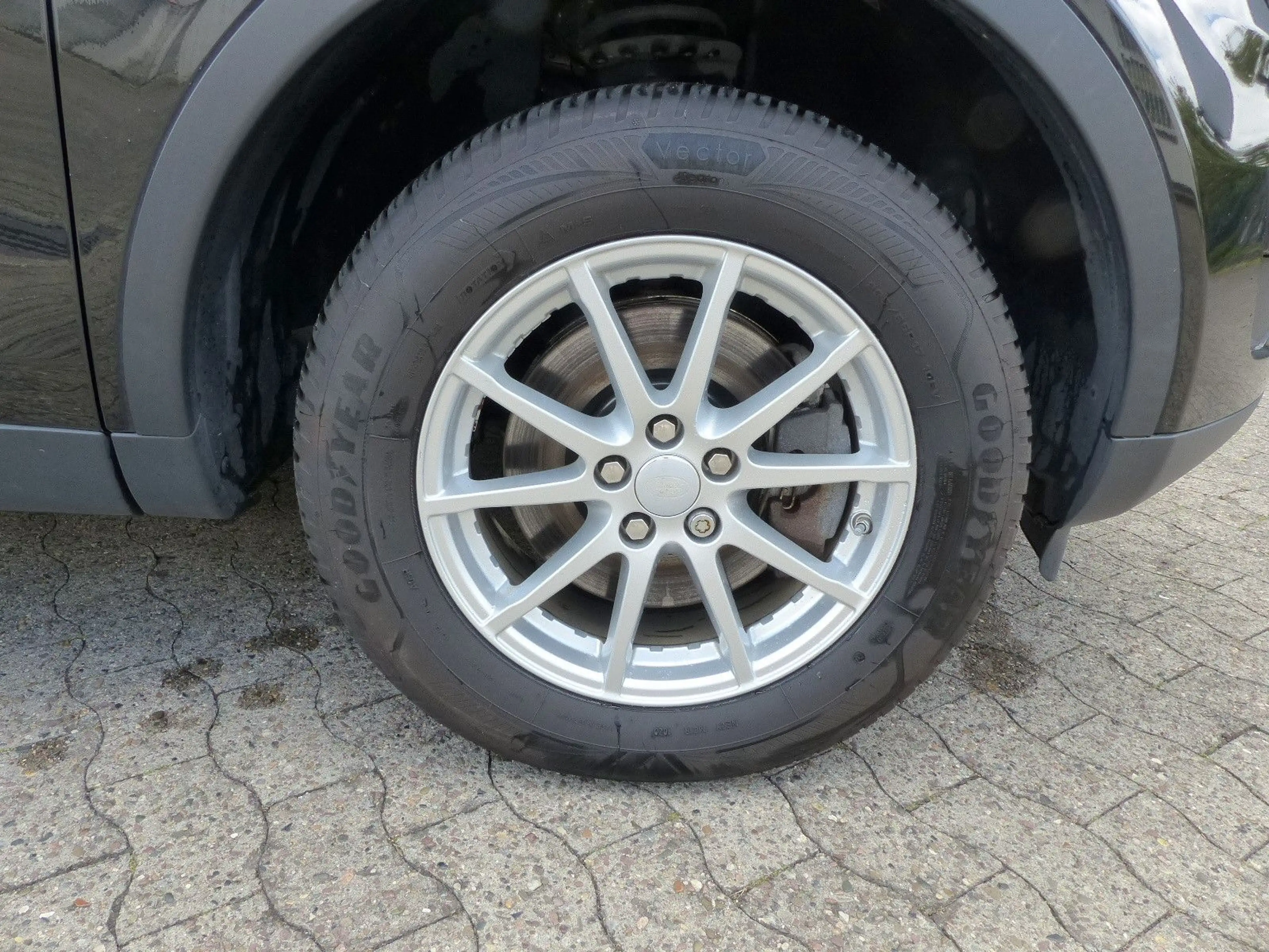 Land Rover Discovery Sport 4WD Klima/PDC/Sitzheiz/Bluet/1Hd — photo 14