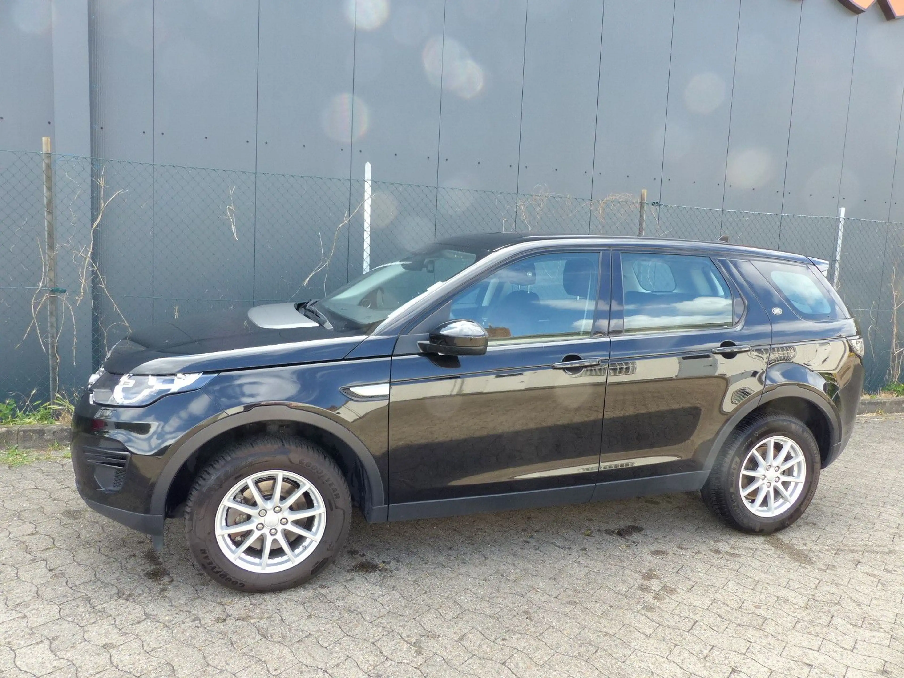 Land Rover Discovery Sport 4WD Klima/PDC/Sitzheiz/Bluet/1Hd