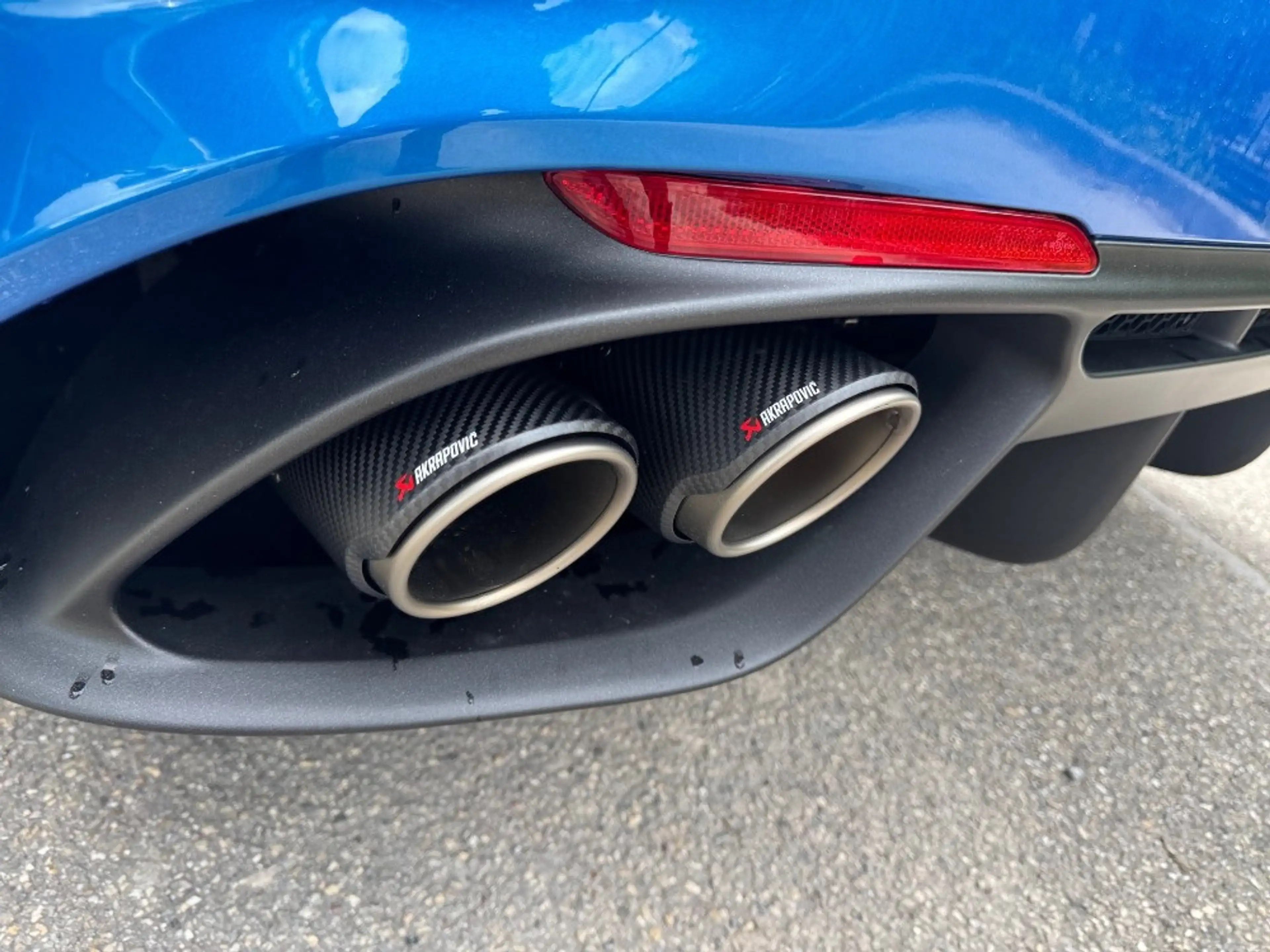 Alfa Romeo Giulia Quadrifoglio MY24 SOFORT|AKRA|TECHNO — photo 8
