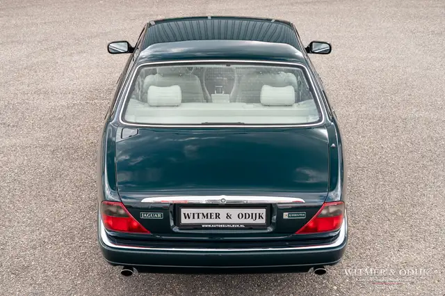 Jaguar XJ view 13