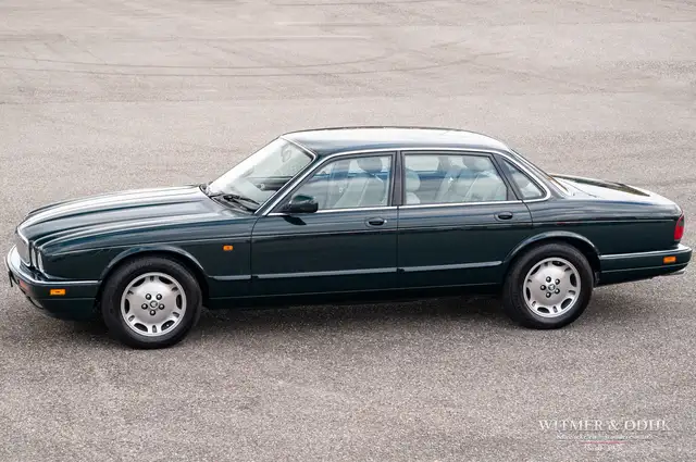 1997 Jaguar XJ in Green for sale