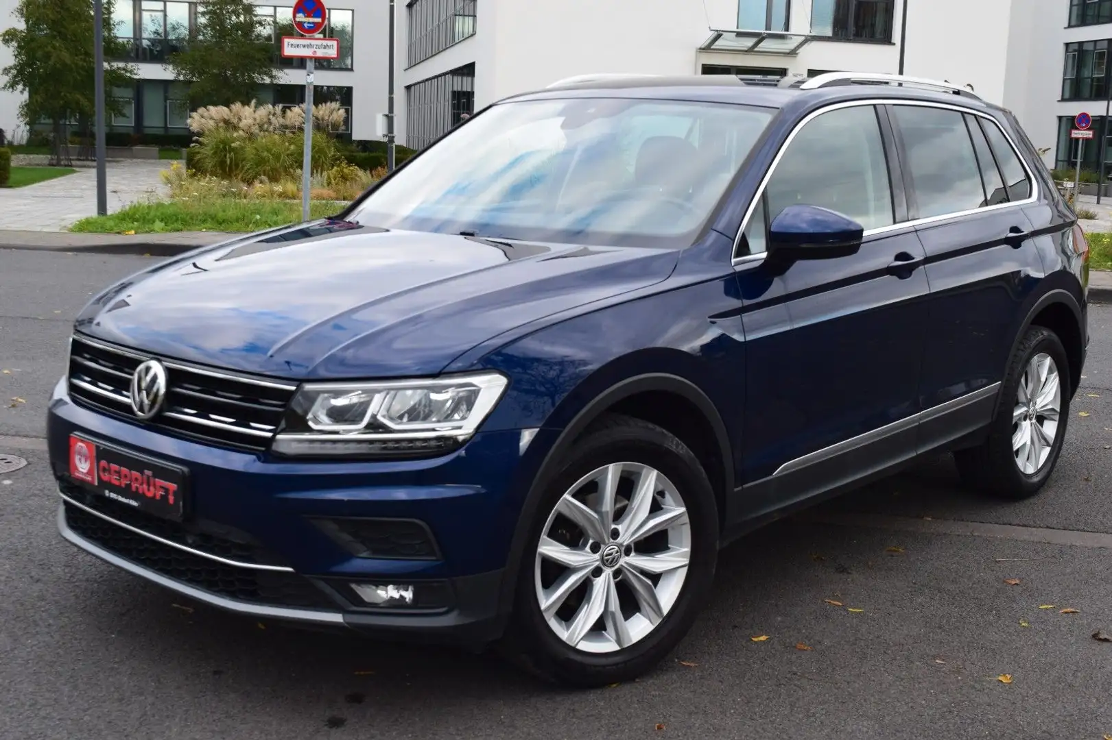 Volkswagen Tiguan Highline BMT/Start-Stopp 4Motion Autom Blau - 1
