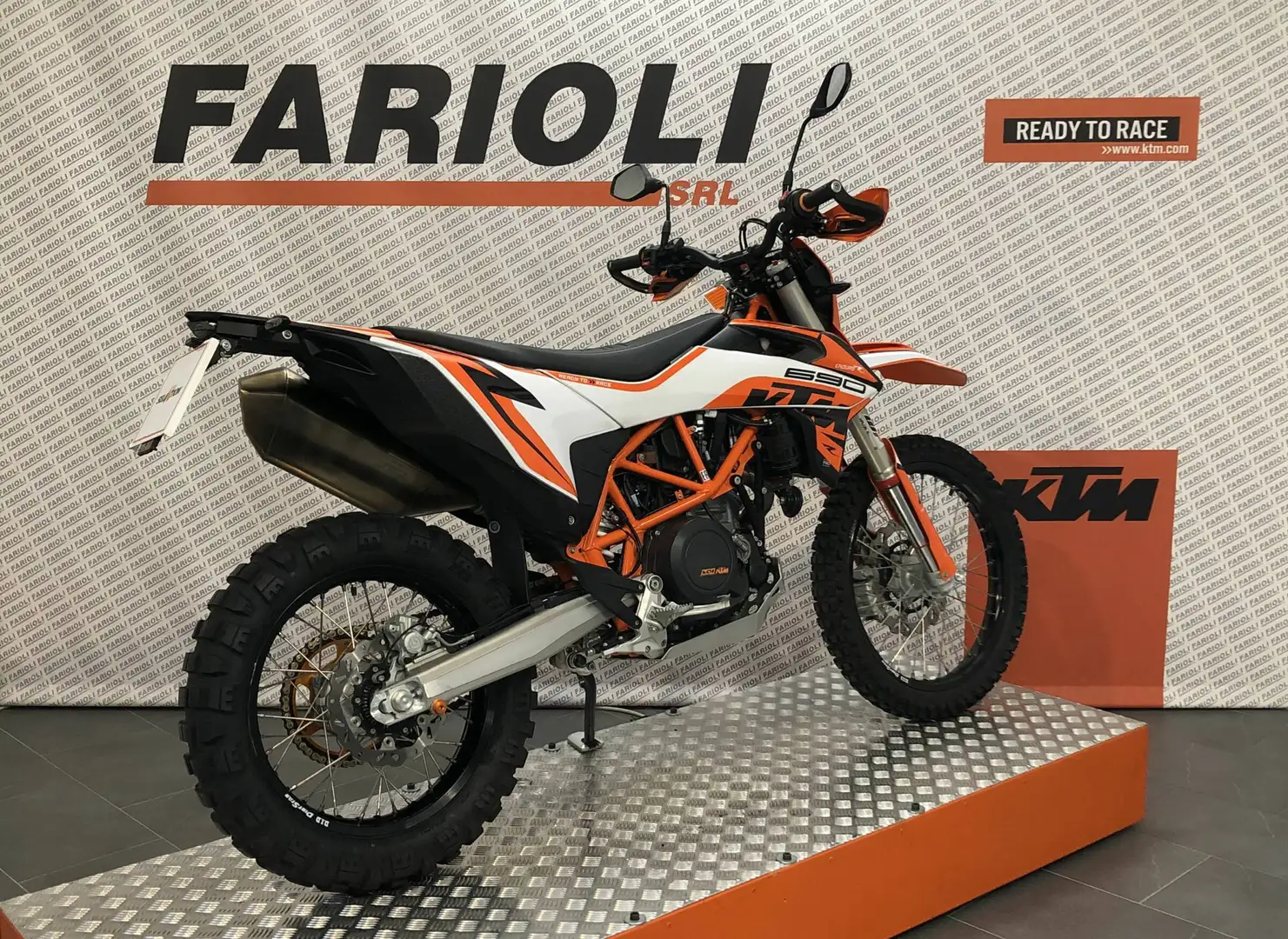 KTM 690 Enduro - 2