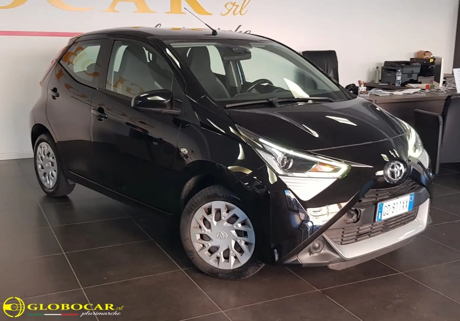 Toyota Aygo Aygo II 2018 5p 5p 1.0 x-business 72cv Nero - 1