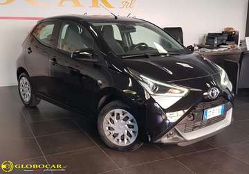 Aygo II 2018 5p 5p 1.0 x-business 72cv
