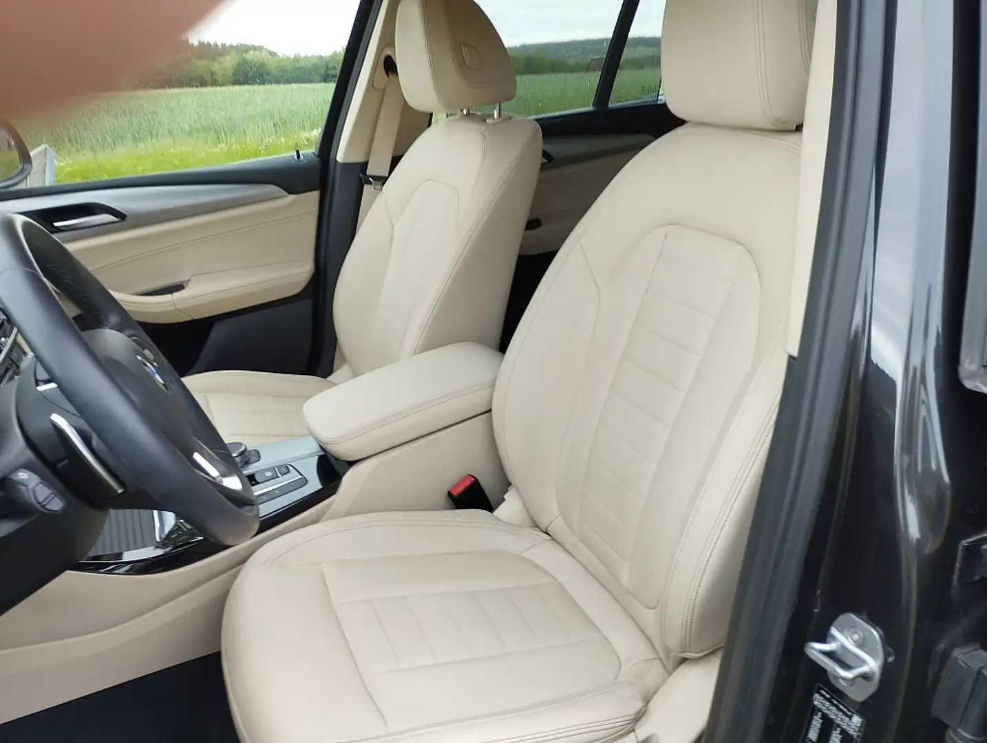 BMW X3 xDrive 20d Aut.Advantage,Leder,Business-Paket P... Grau - 1