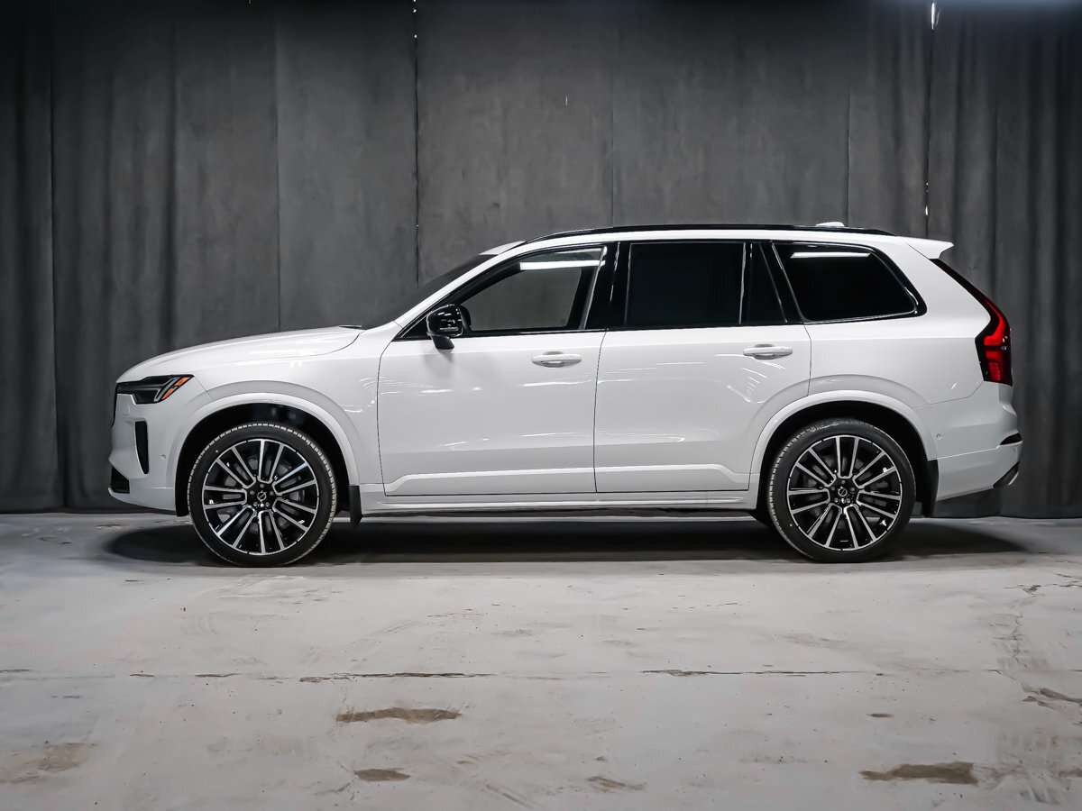2026 Volvo XC90 Ultra 7-Seater (Dark Theme) alt 4
