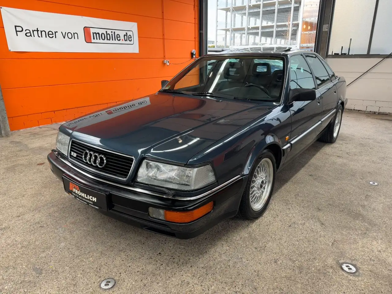 Audi V8