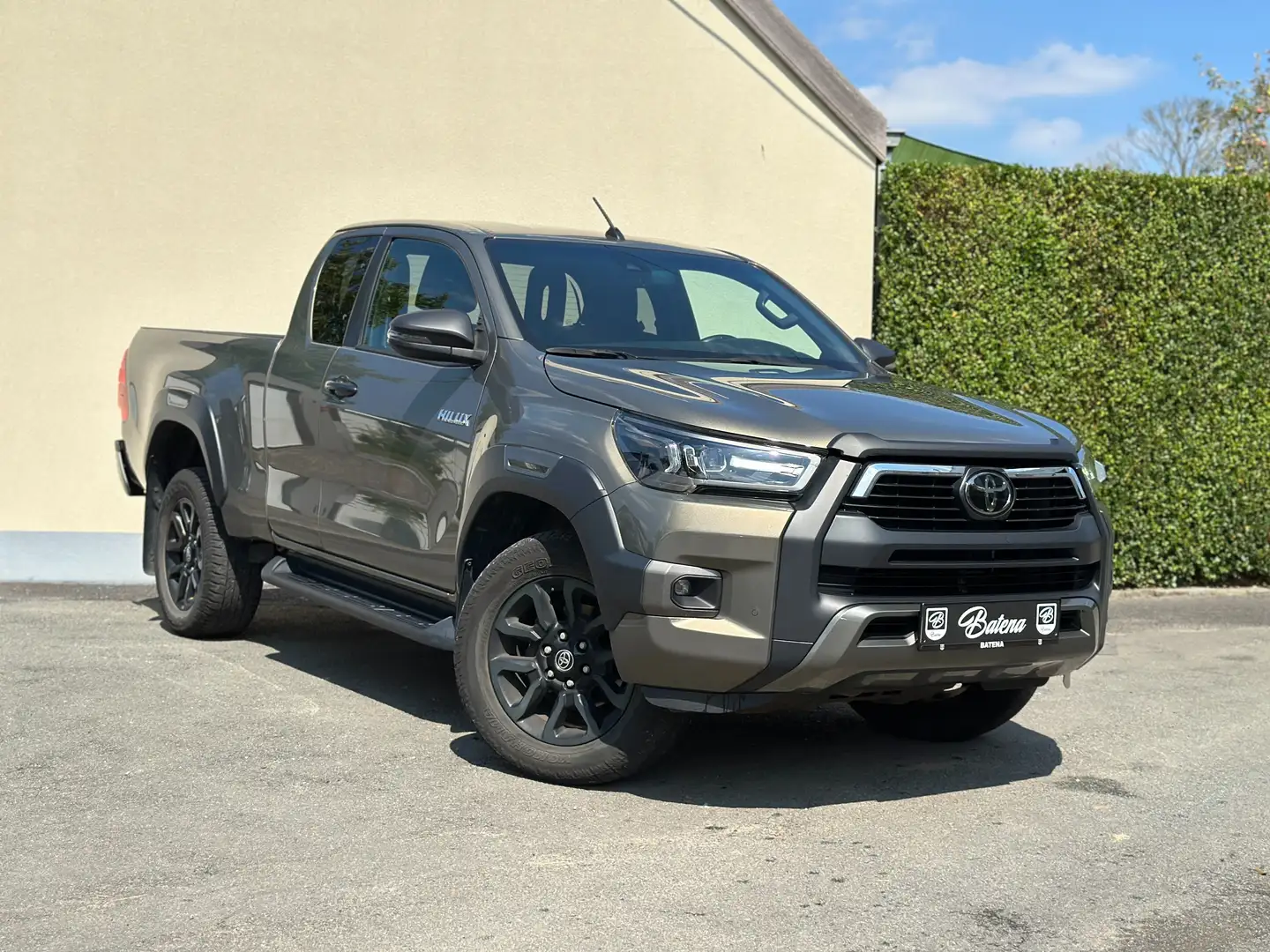 Toyota Hilux Extra Cab Autm Invincible Camera Keyless-Entry Verde - 1