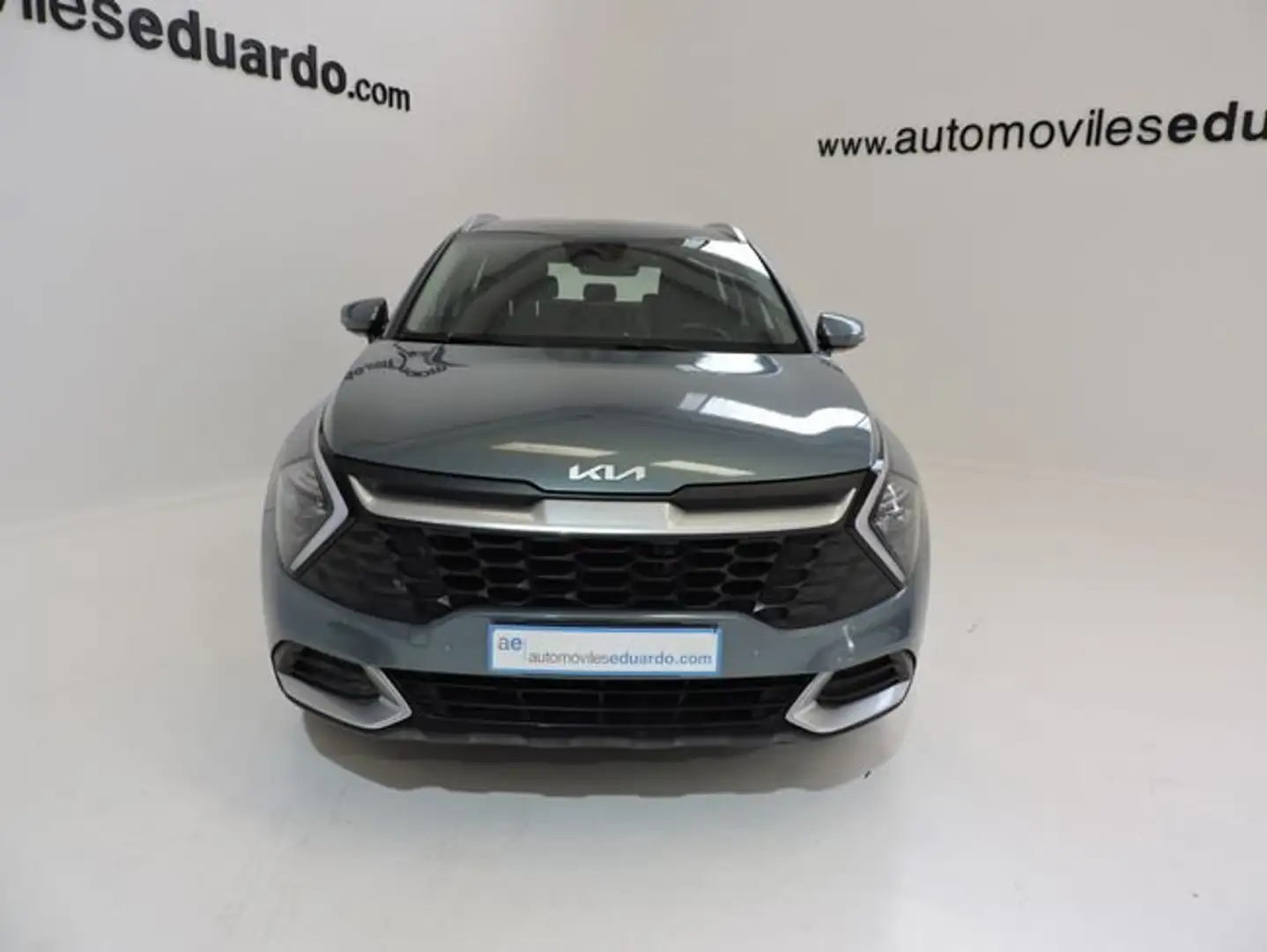 Kia Sportage 1.6 CRDi MHEV Tech DCT 136 Gris - 2