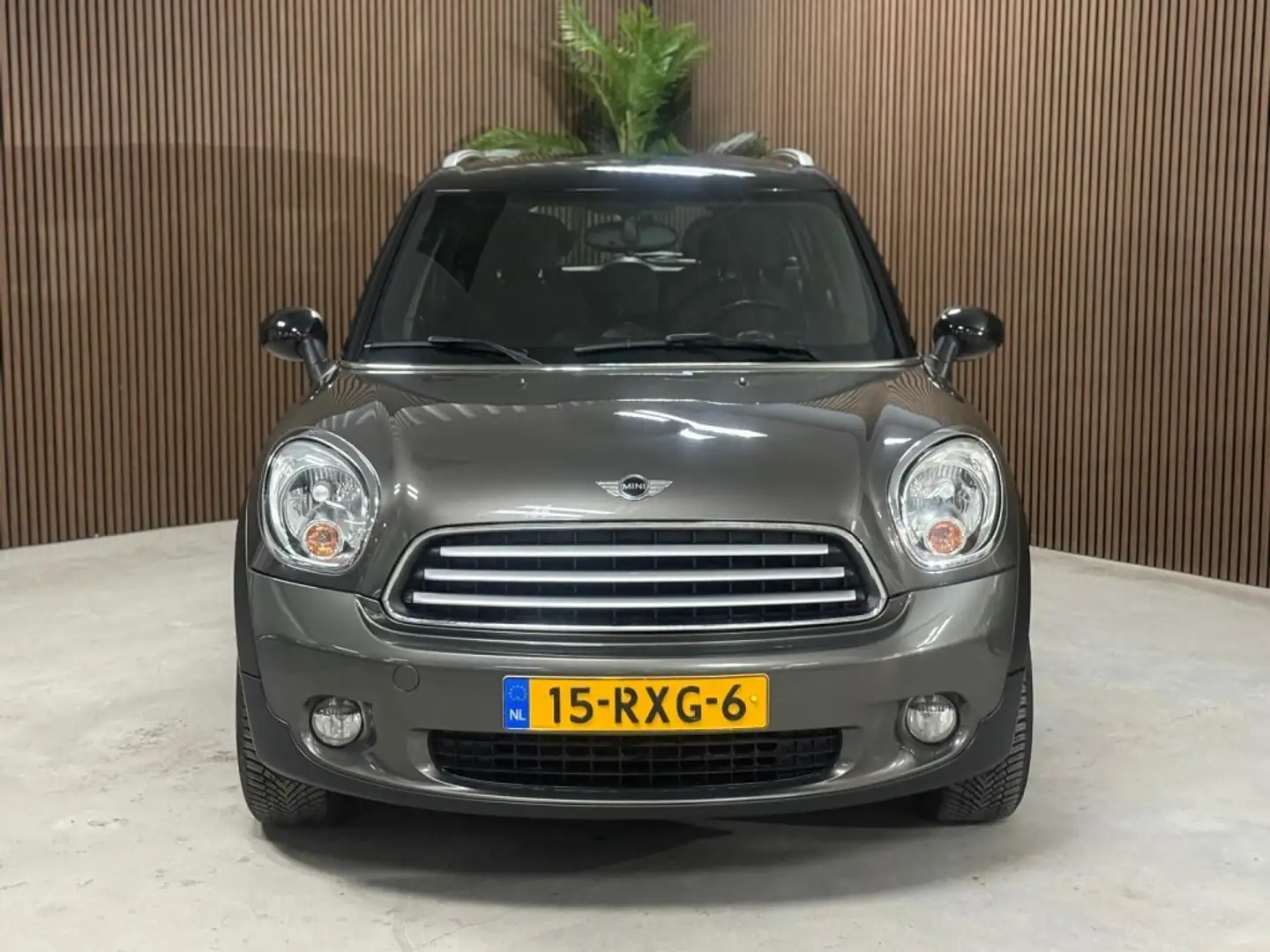 MINI Cooper Countryman Mini 1.6 Bns Line Grijs - 2