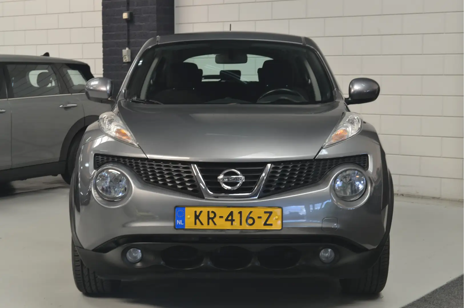 Nissan Juke 1.6 Acenta // AUTOMAAT // TREKHAAK // CLIMA // CAM Grigio - 2
