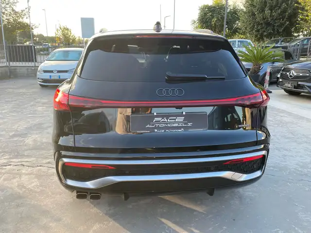 Audi Q5 view 15