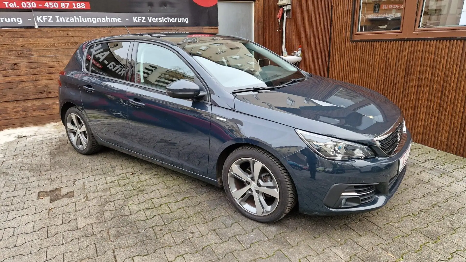 Peugeot 308 Style Panorama, SHZ, PDC, Navi, 360° Kamera Grau - 2