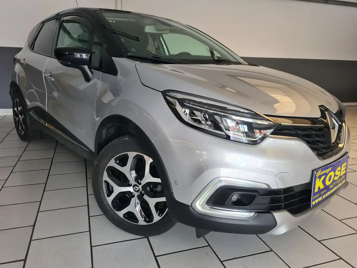 Renault Captur 13 i  //NAVIGATION/GARANTIE/1ERE MAIN/BOITE AUTO Argent - 1