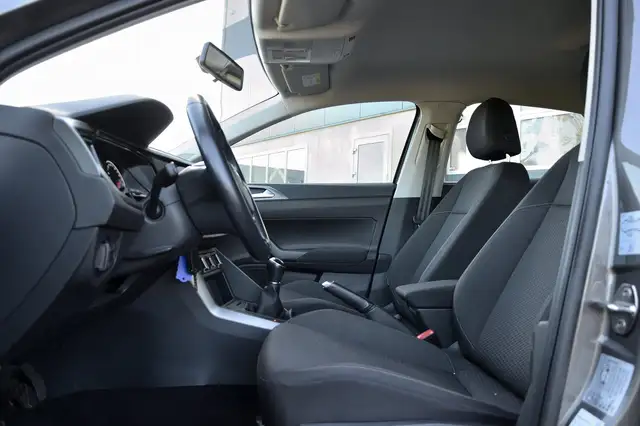 Volkswagen Polo view 7