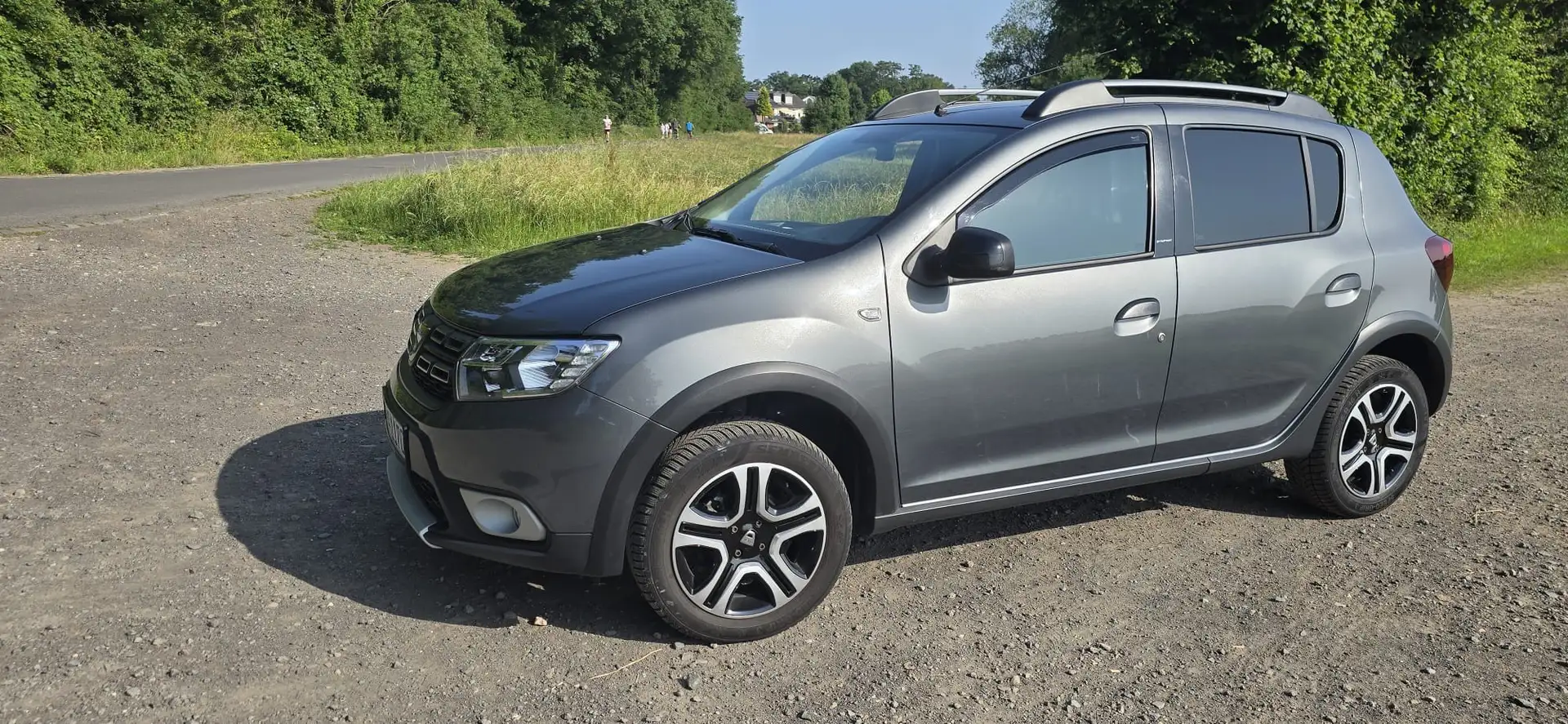 Dacia Sandero Stepway TCe 90 Celebration - 2