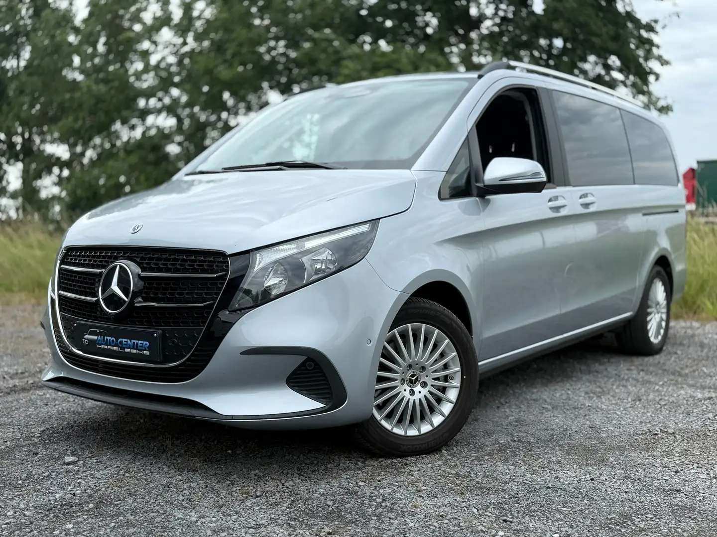 Mercedes-Benz V 250 Lang Nieuw model navi groot scherm 7 zitplaatsen Stříbrná - 1