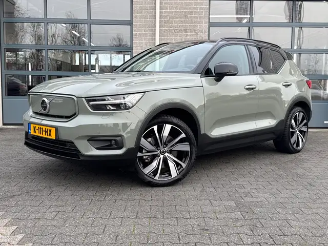 Volvo XC40 Recharge P8 AWD R-Design 78 KWH | ELEK. TREKHAAK |