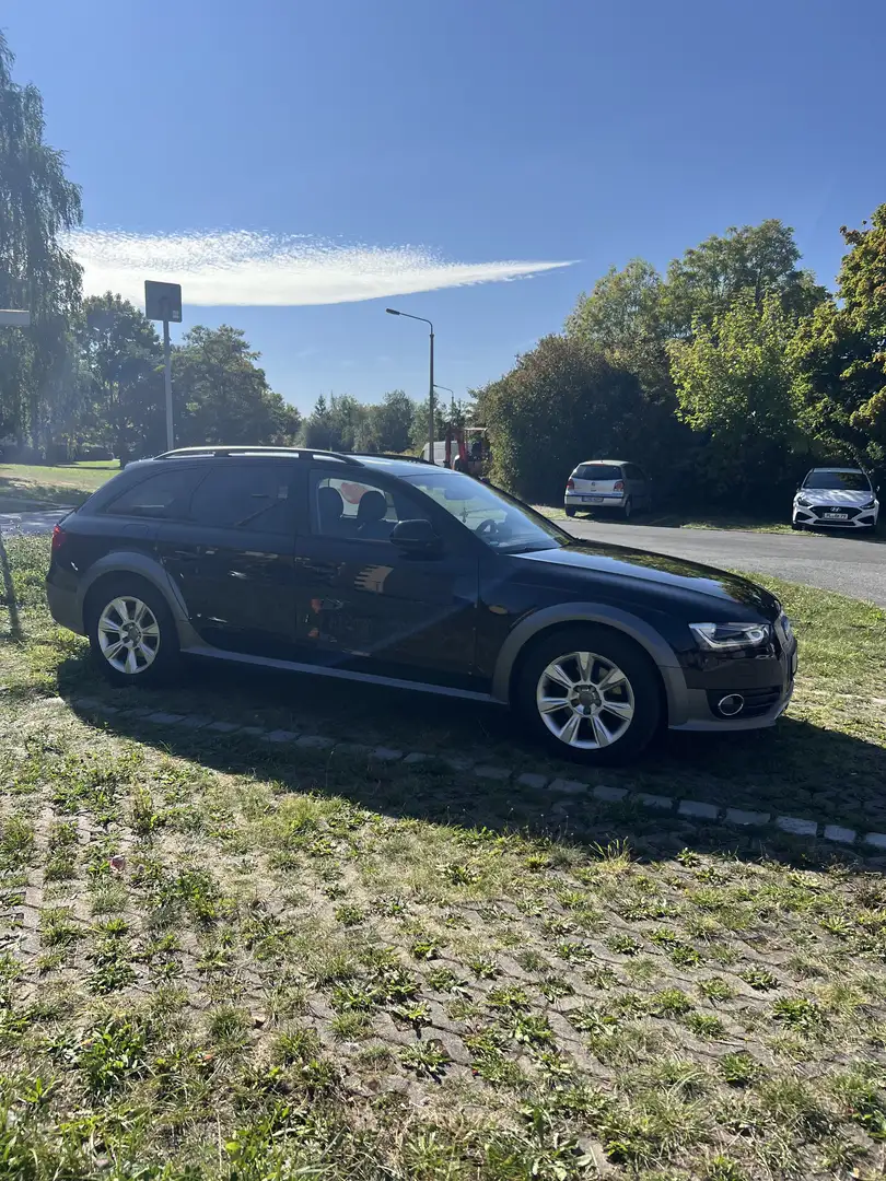 Audi A4 allroad quattro (clean die.) 2.0 TDI DPF S tron Schwarz - 2