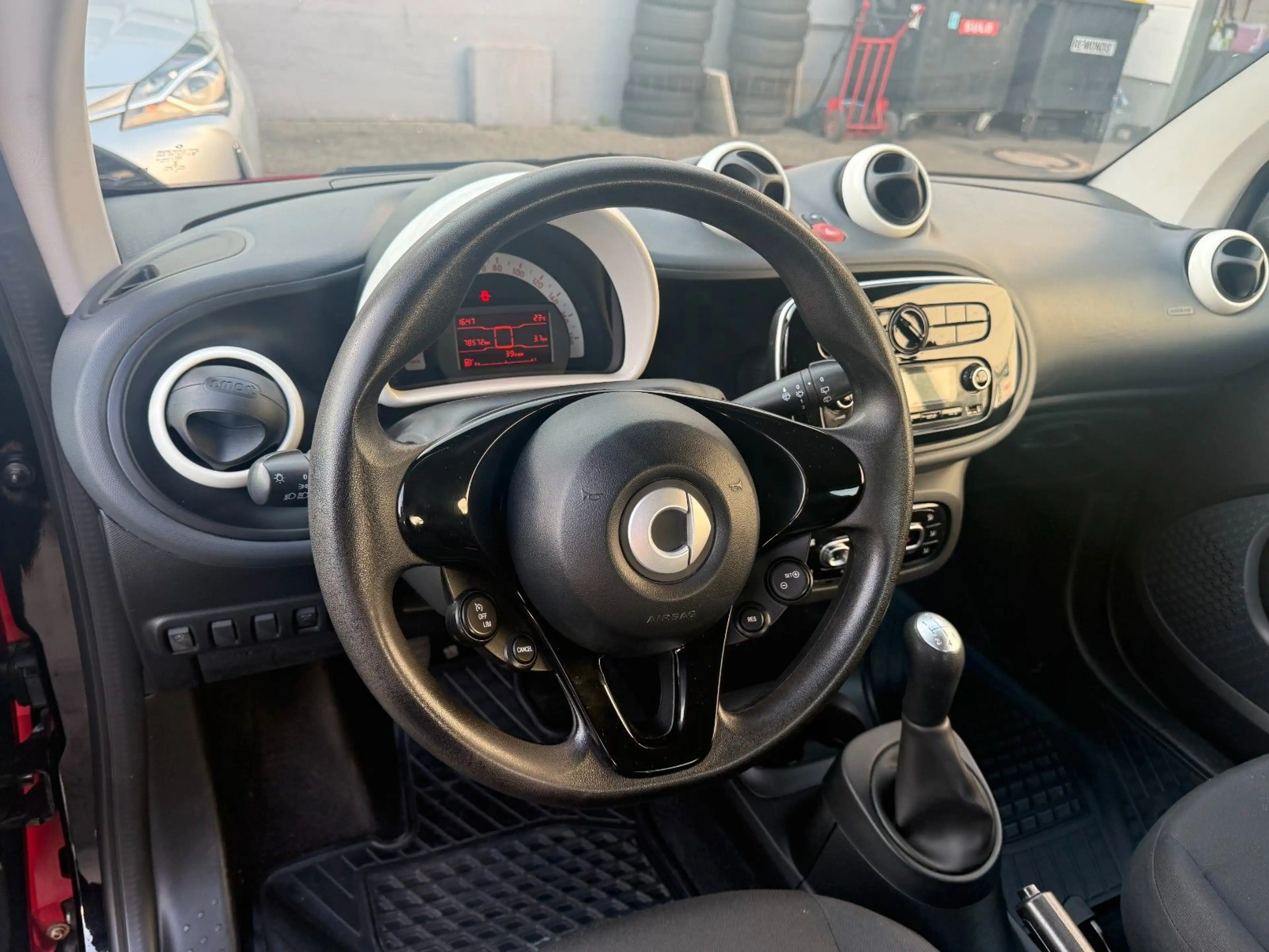 smart forTwo 52 kW 1.HAND/KLIMA/ALLWETTER/SERVO — photo 9