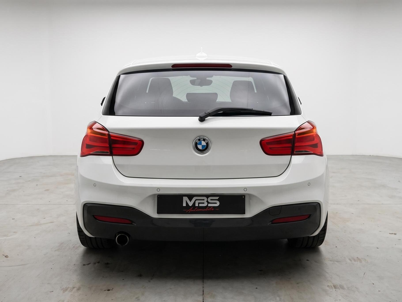 BMW 118 * PACK M * XENON* 5 PORTES* ALCANTARA* NAVI* — photo 4