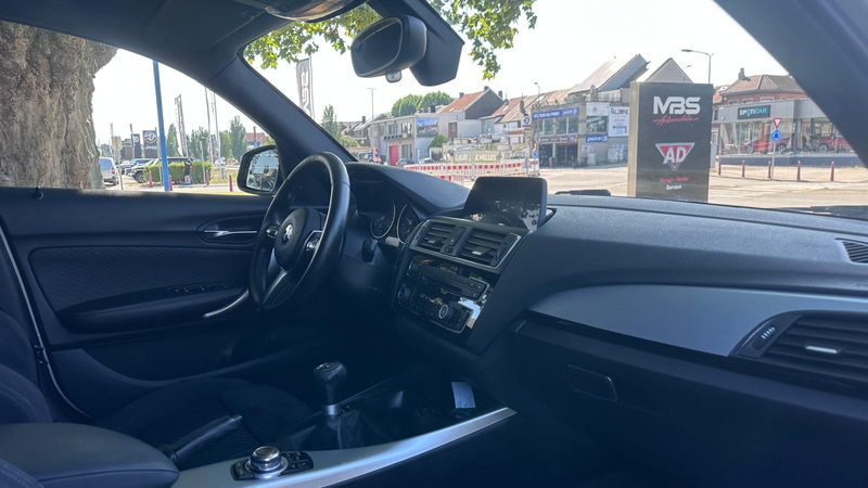 BMW 118 * PACK M * XENON* 5 PORTES* ALCANTARA* NAVI* — photo 10