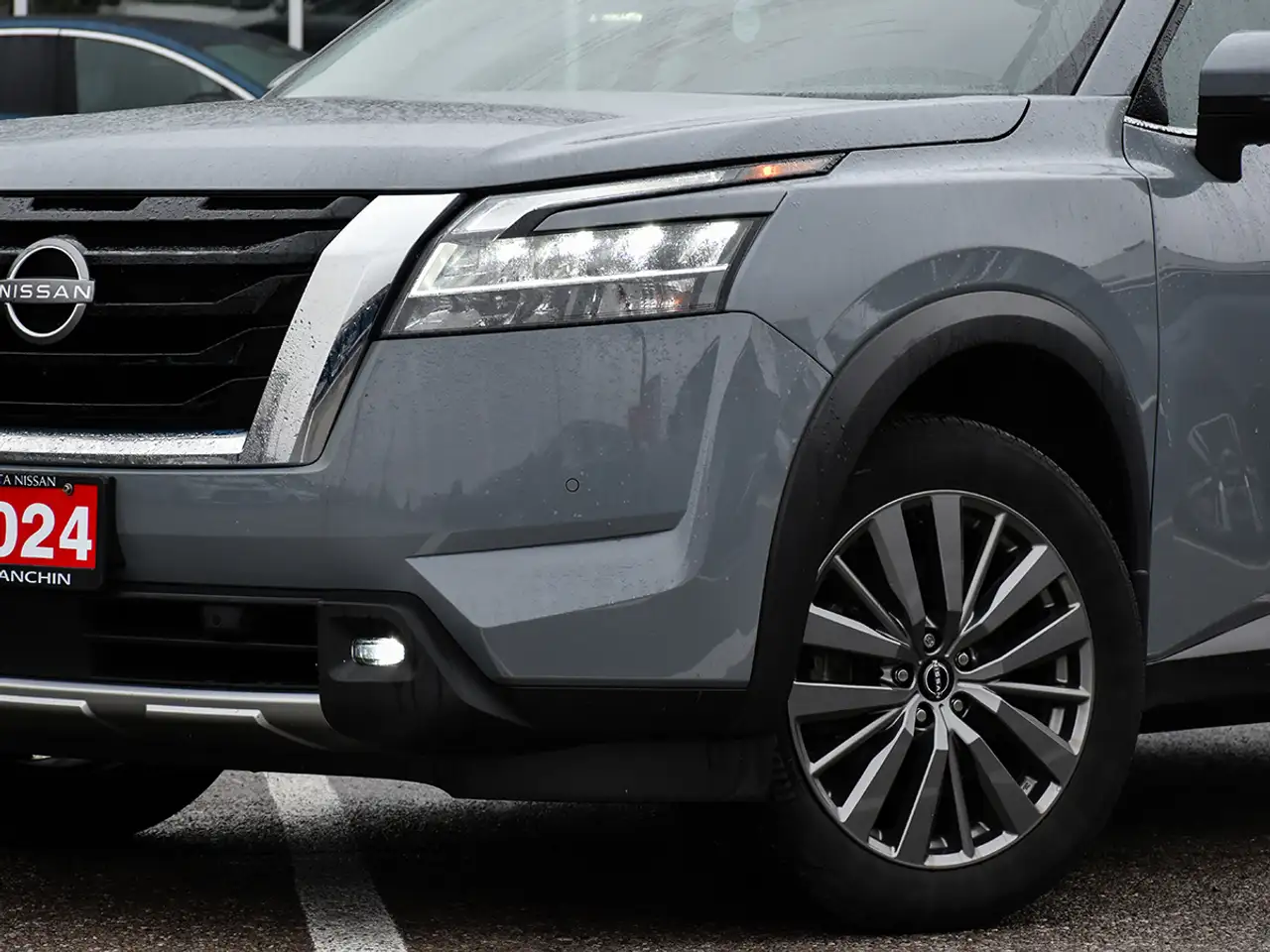 Nissan Pathfinder снимка Nissan Pathfinder