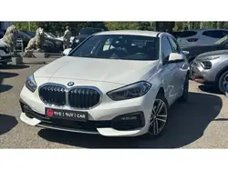BMW Série 1 116d - BV DKG  BERLINE F40 Business Design