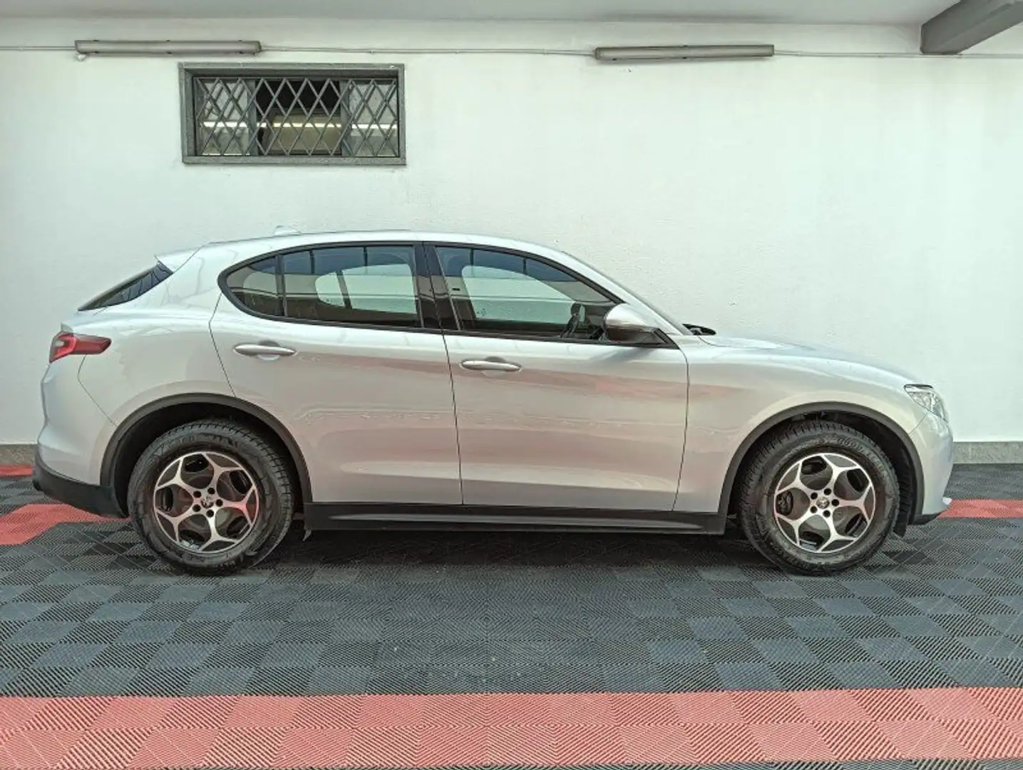 Alfa Romeo Stelvio Stelvio 2.2 Turbodiesel 190 CV AT8 Q4 Super Busin Bianco - 2