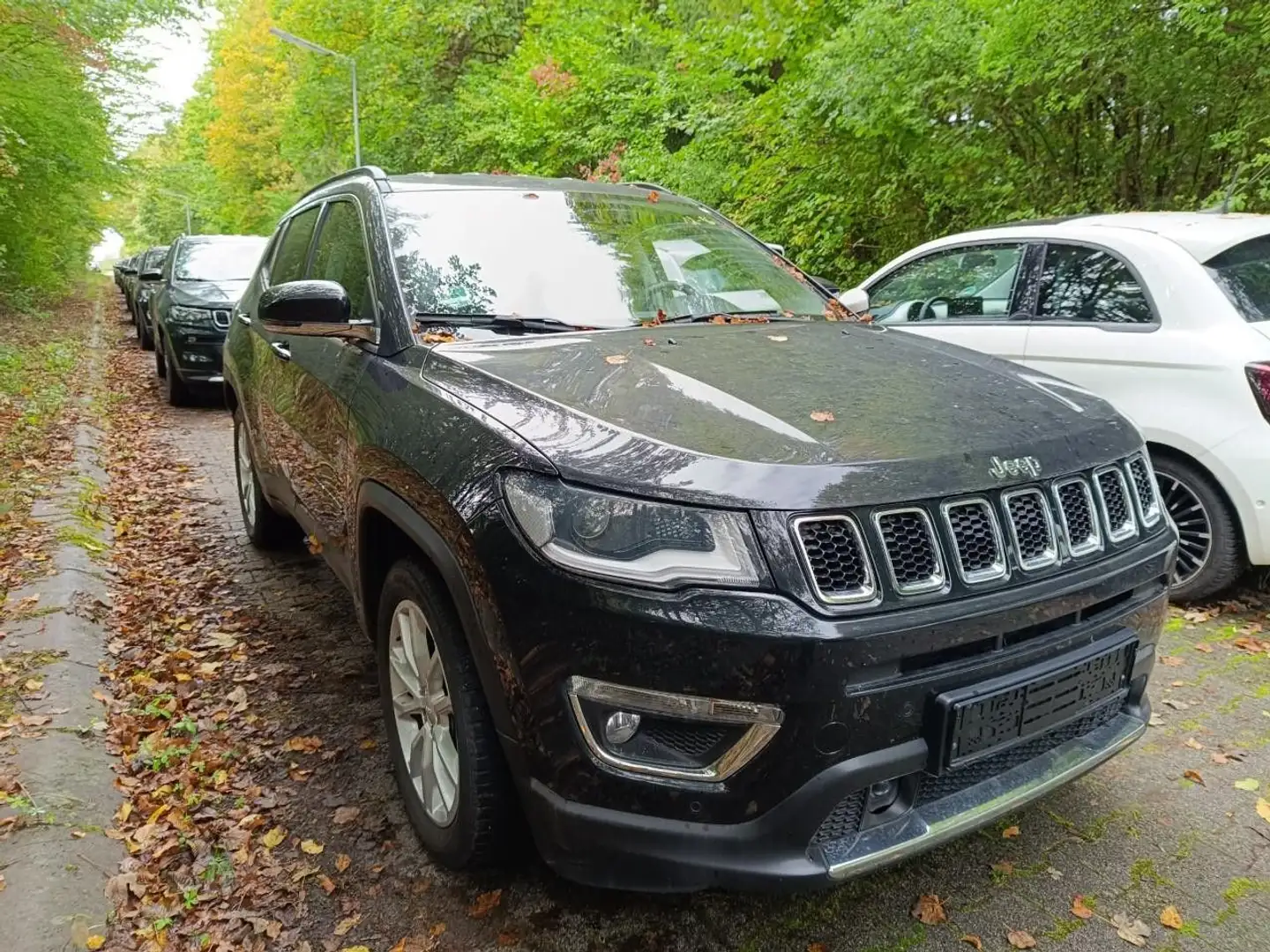 Jeep Compass Limited 1,3 TGDi NAV+KAM+XEN+ACC+CARPLAY Schwarz - 1