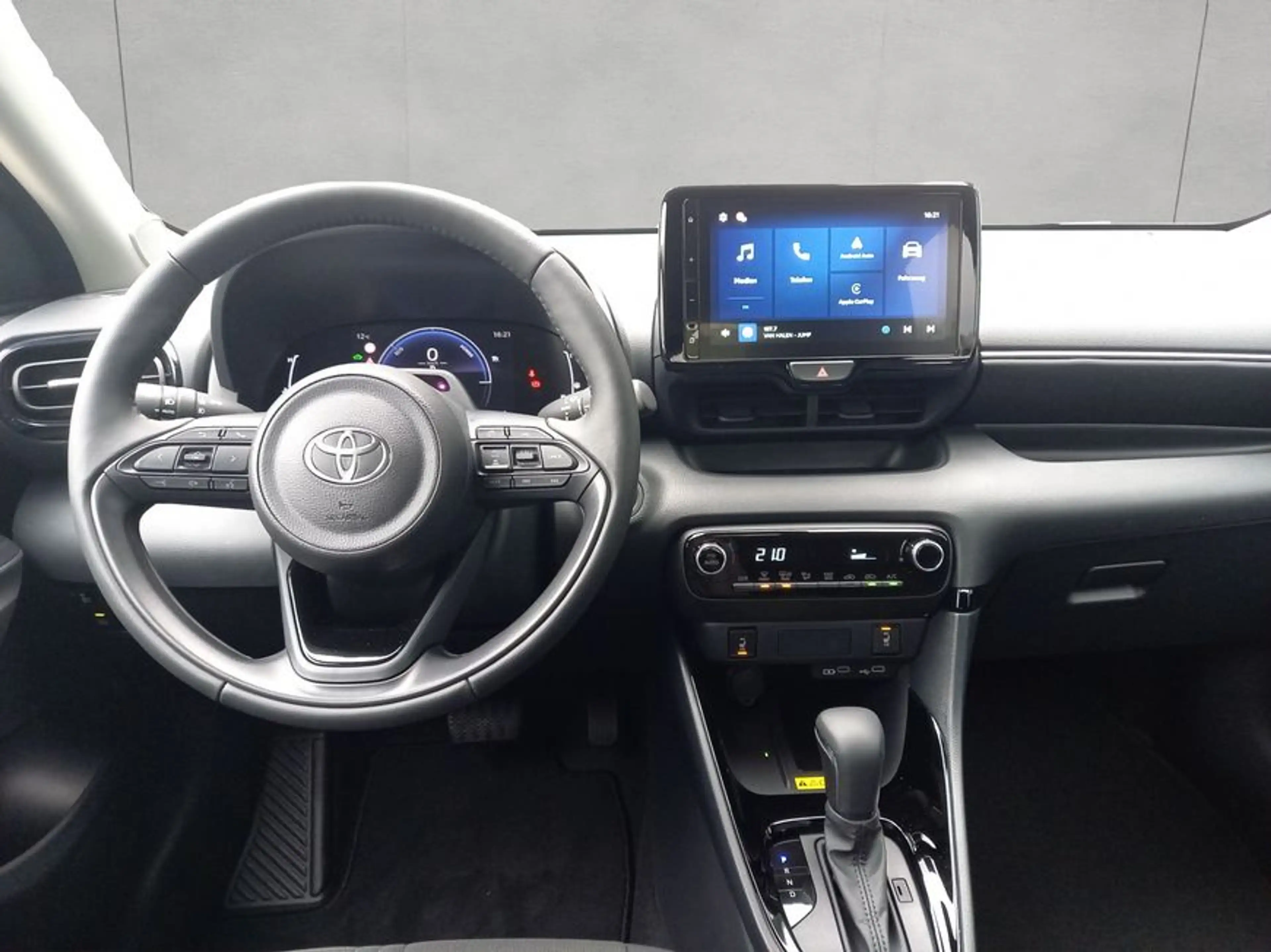 Toyota Yaris Hybrid 116 1.5 VVT-i Teamplayer 68 kW, 5-tür — photo 13