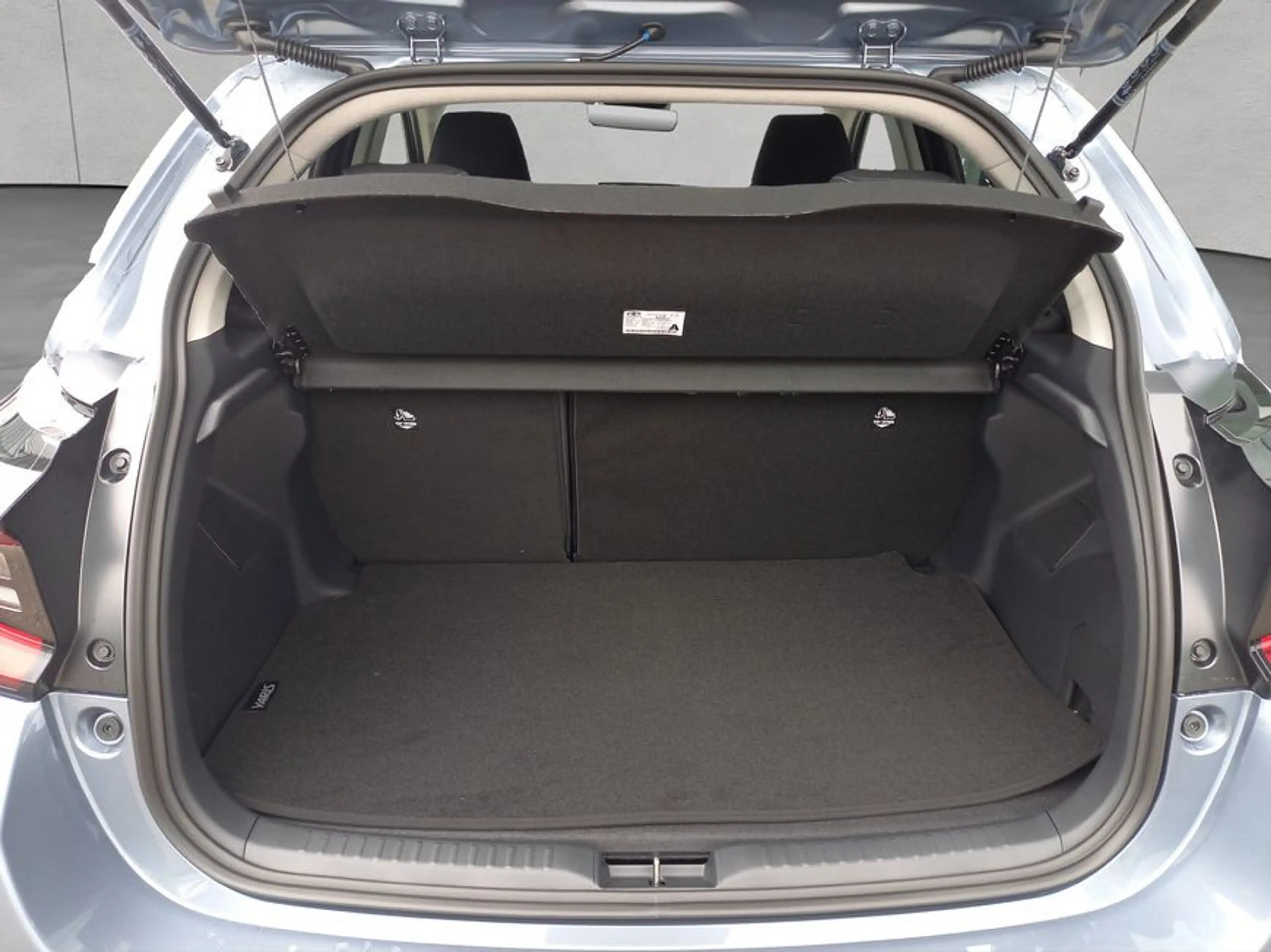 Toyota Yaris Hybrid 116 1.5 VVT-i Teamplayer 68 kW, 5-tür — photo 5