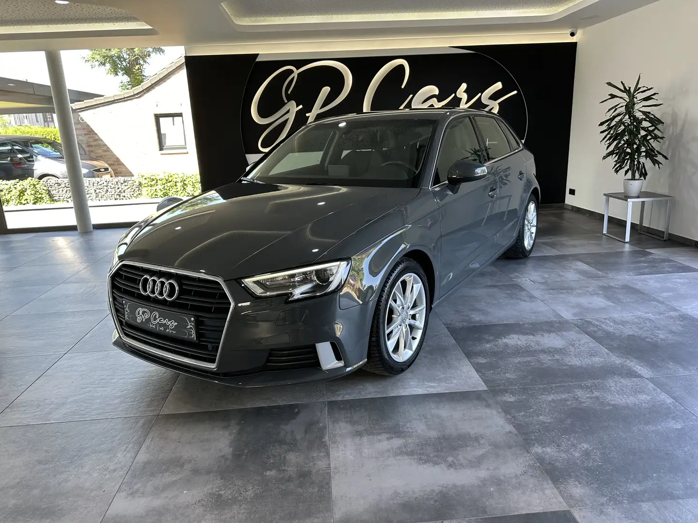 Audi A3 Sportback 30 TFSI S tronic (EU6d-TEMP) Grau - 1