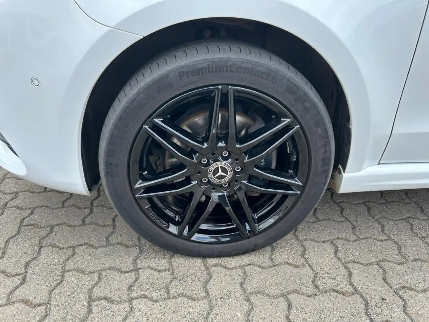 Mercedes-Benz V 300 d 4MATIC AVANTGARDE EDITION AMG PANO+AIRMATIC+Lieg Bianco - 2