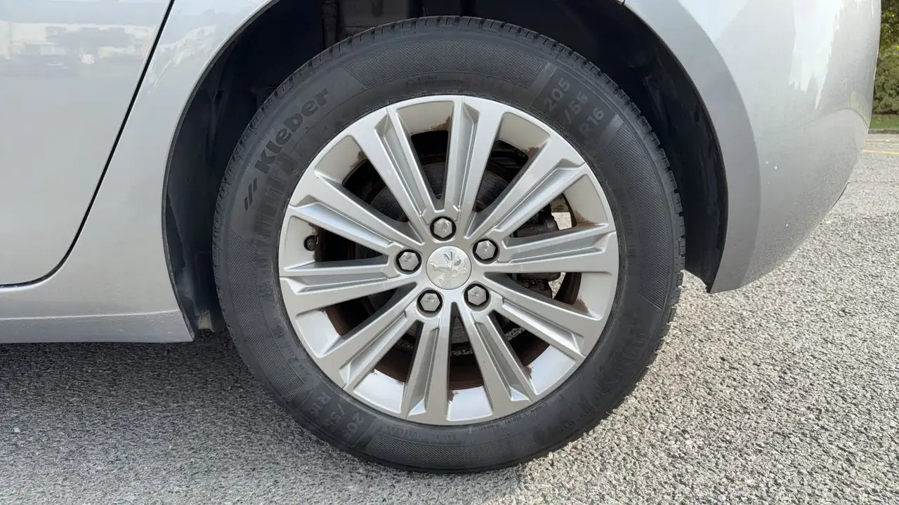 Peugeot 308 308 — photo 19