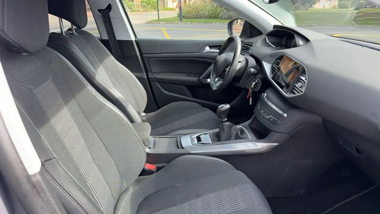 Peugeot 308 308 — photo 27