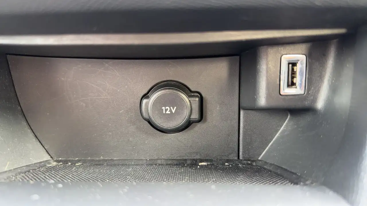 Peugeot 308 308 — photo 28