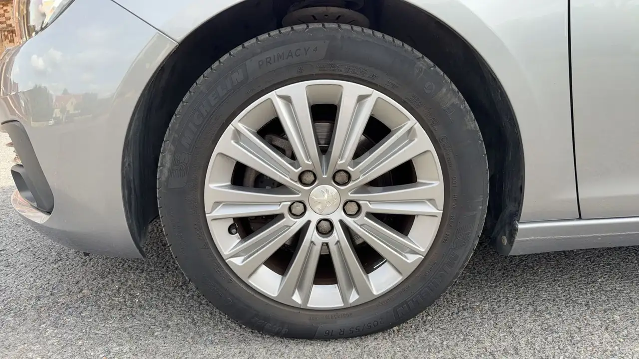 Peugeot 308 308 — photo 18