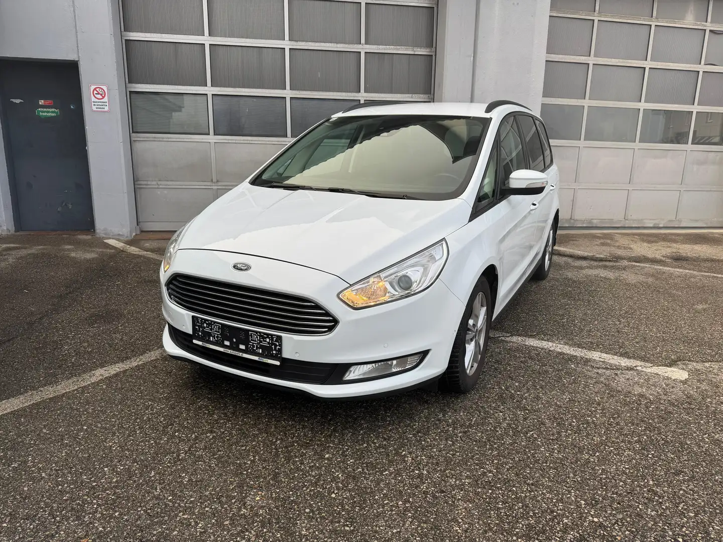 Ford Galaxy 2.0 TDCI Business  Aut. 7Sitzer Weiß - 2