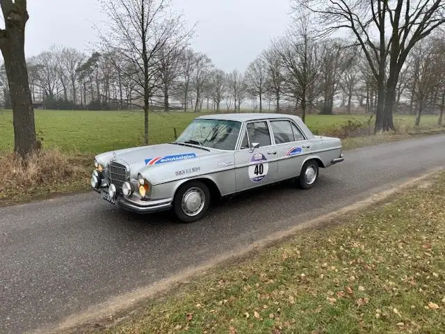 Mercedes-Benz 280 280SE 3.5 V8 Automaat Rally uitgevoerd