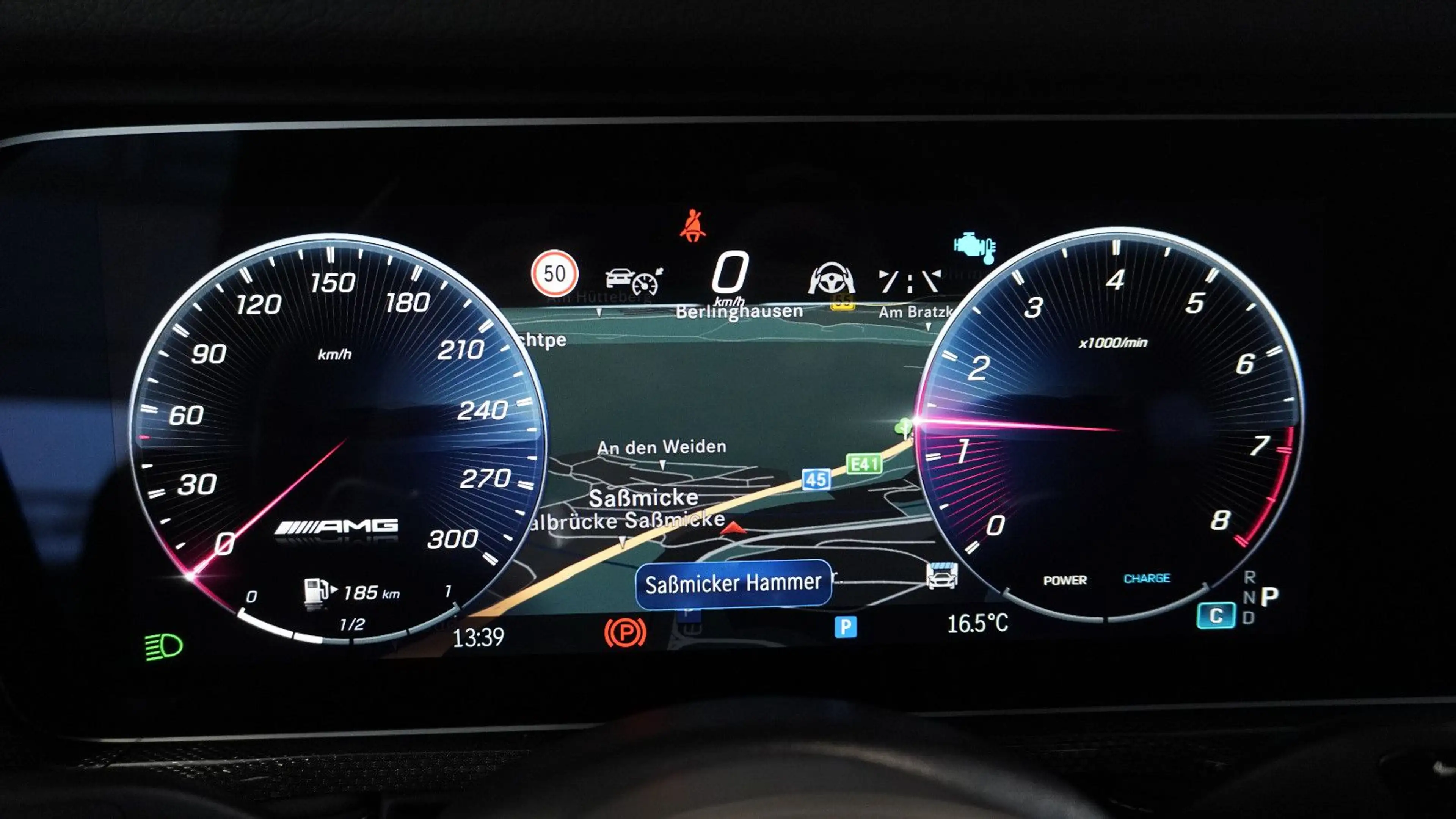 Mercedes-Benz G 63 AMG *AHK*PANO*STHZ*360°*22"* — photo 13