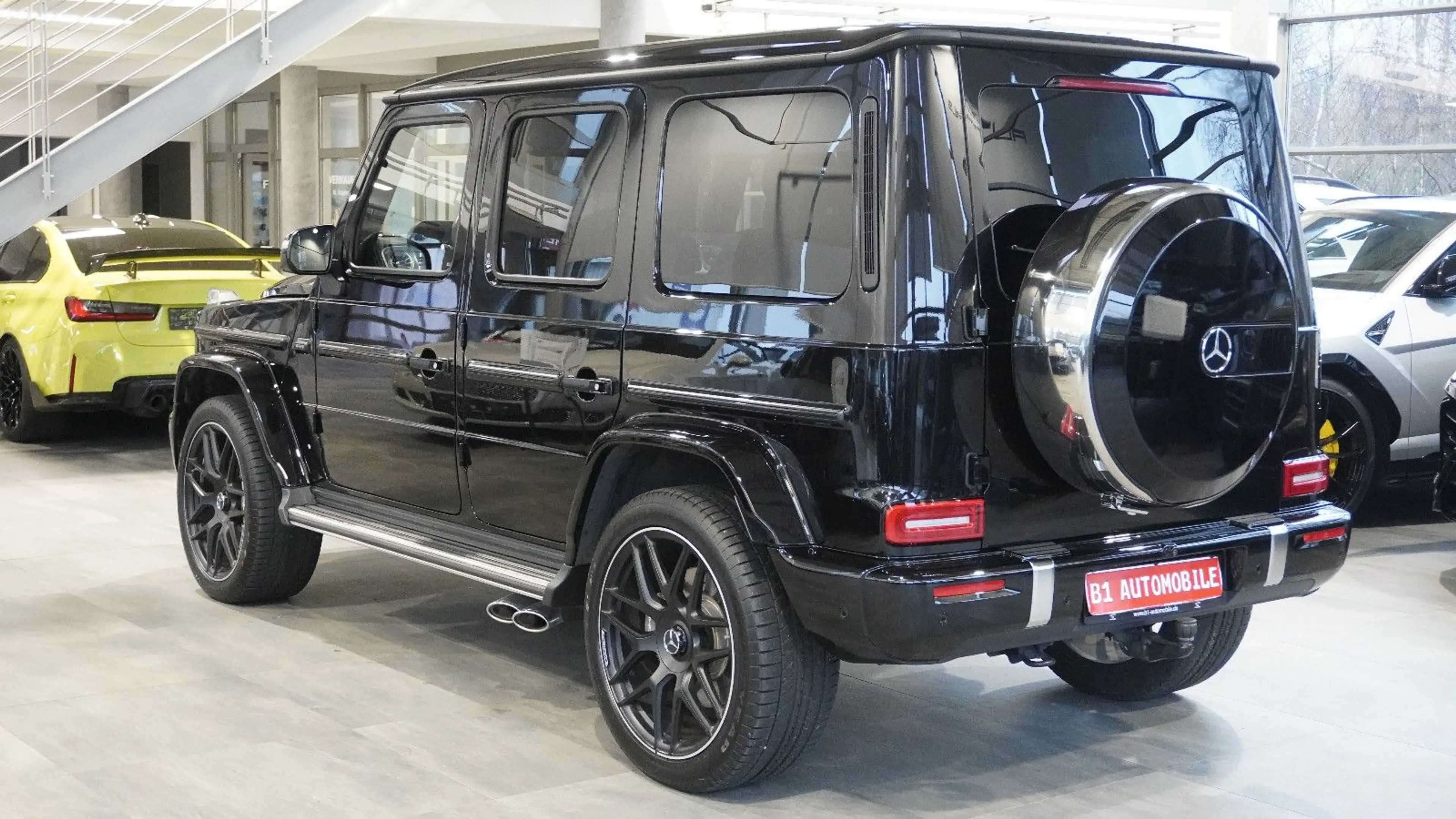 Mercedes-Benz G 63 AMG *AHK*PANO*STHZ*360°*22"* — photo 7