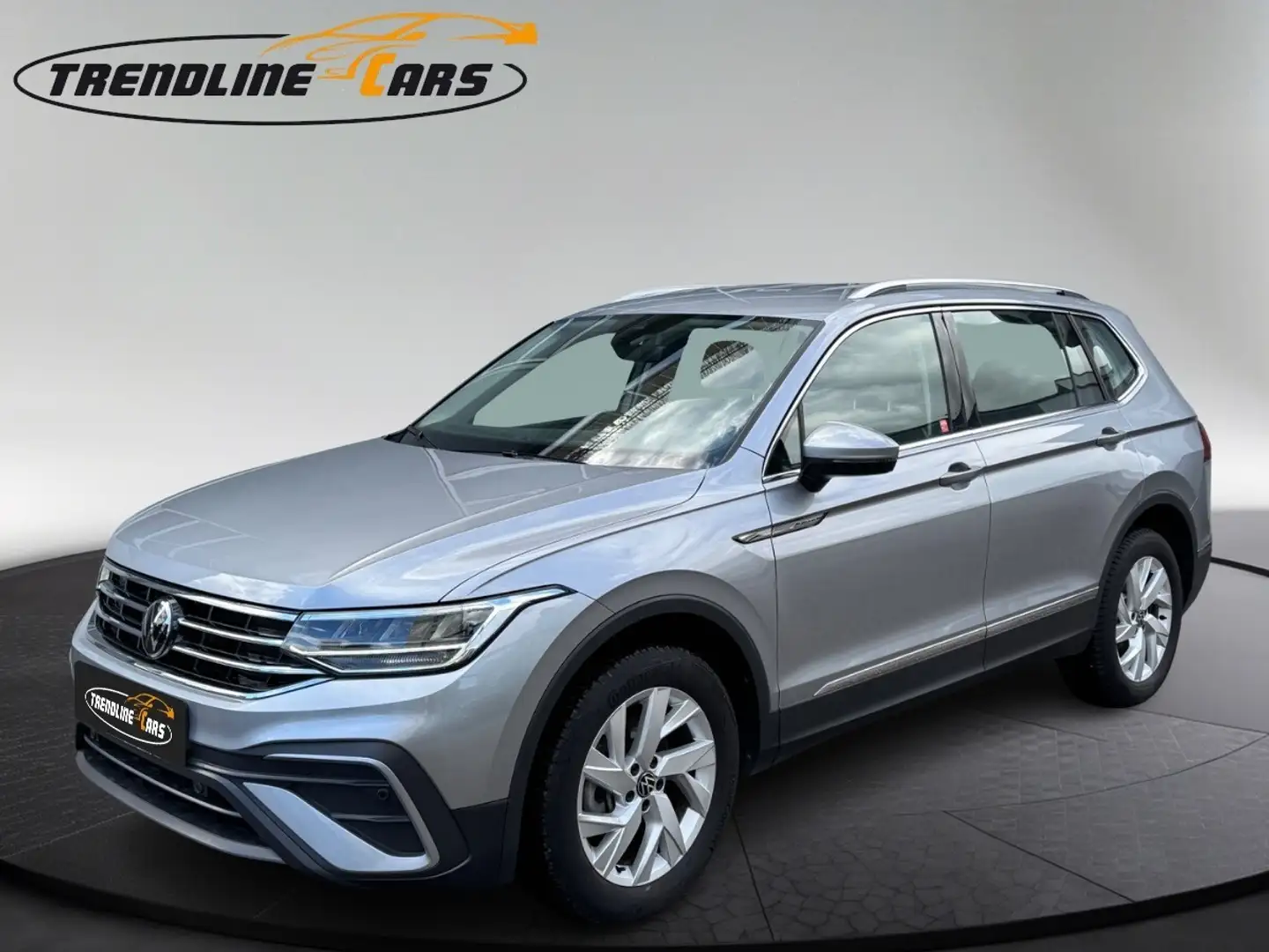 Volkswagen Tiguan Allspace 1,5 TSI DSG *7-SITZER* Grau - 1