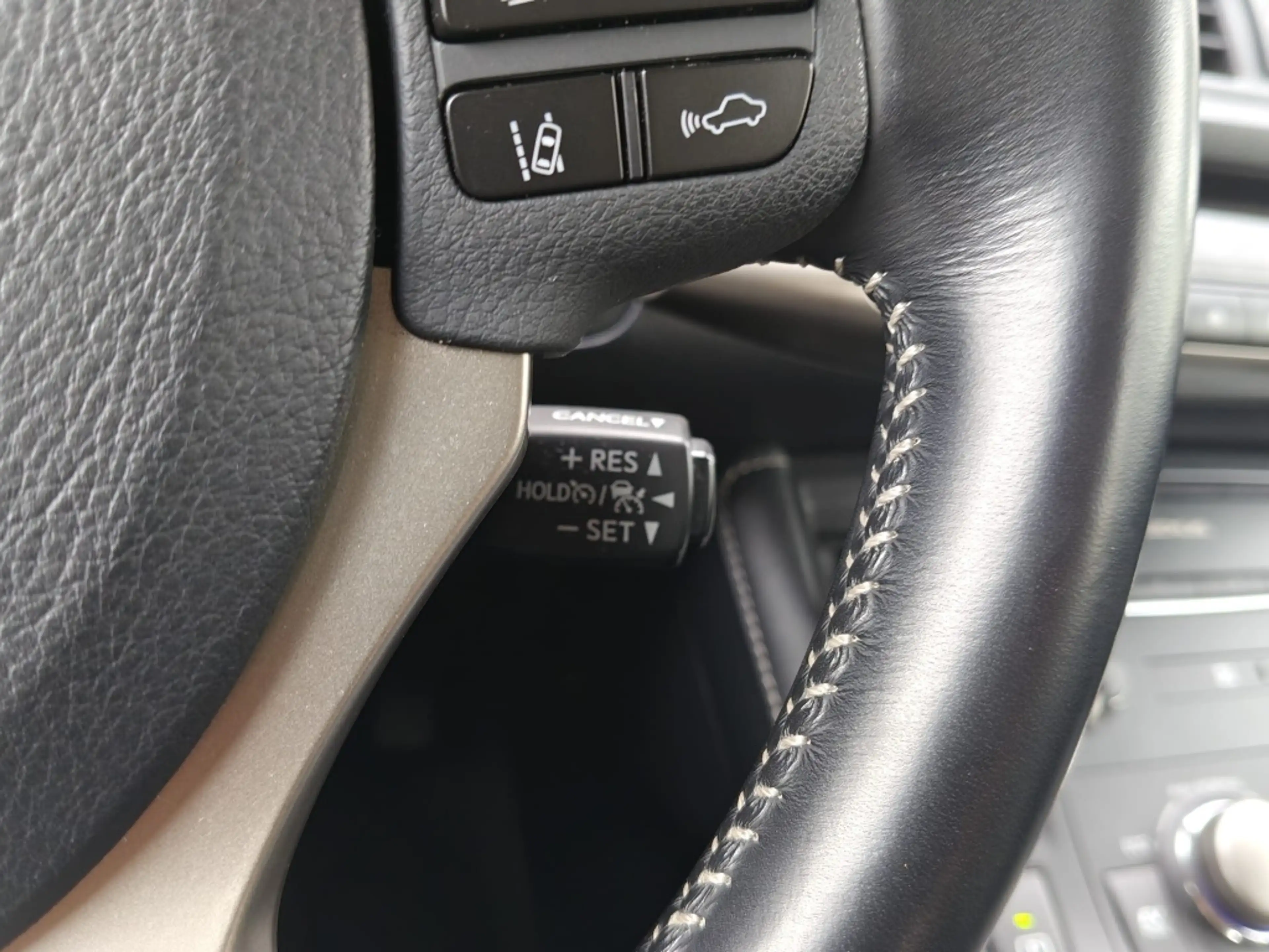 Lexus CT 200h Edition 30, CAMERA / NAVI / DEALER ONDERHOUDEN — photo 9