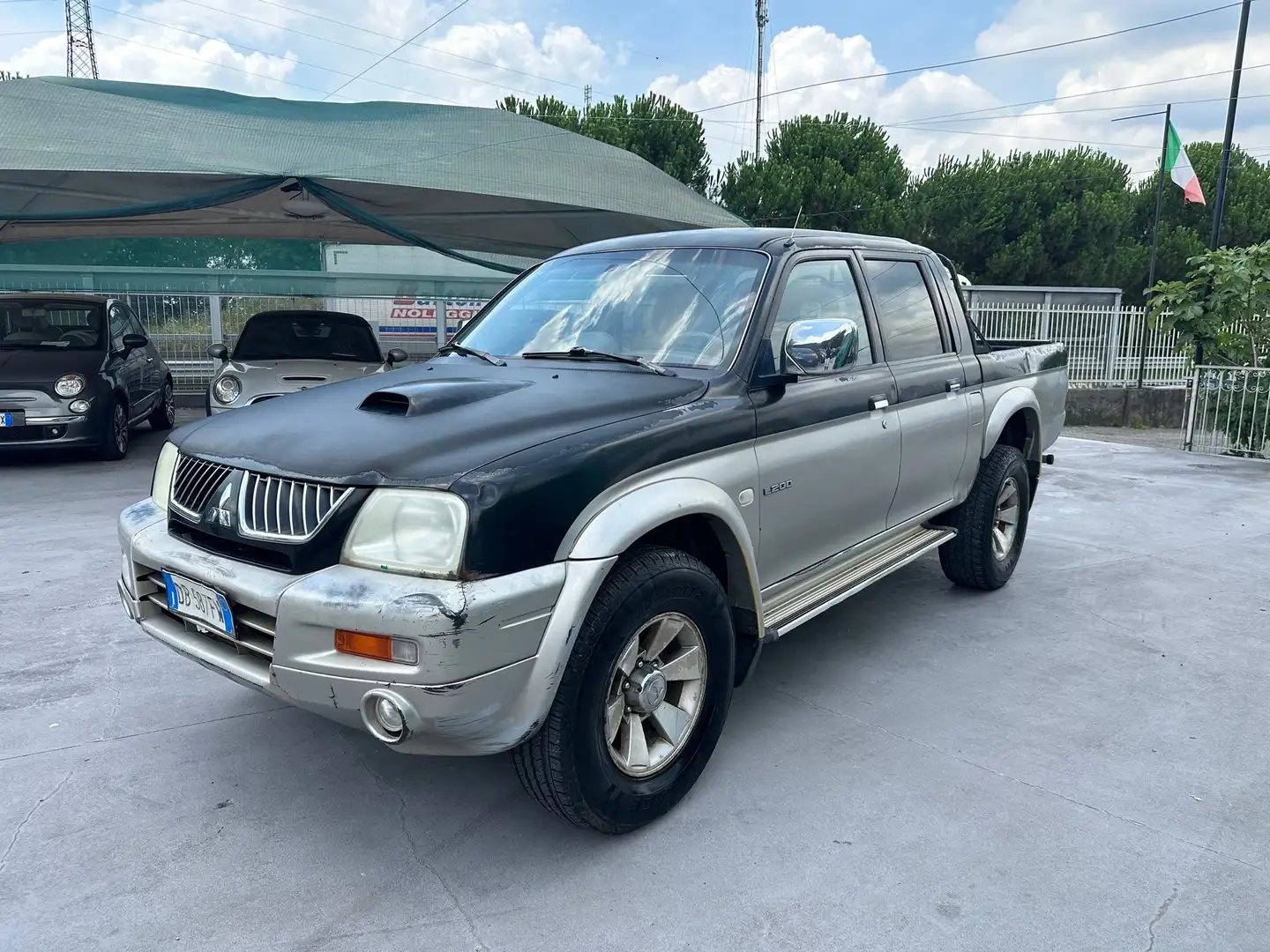 Mitsubishi L200 L200 Cab III d.cab 2.5 tdi Instyle Air 4wd Negru - 1